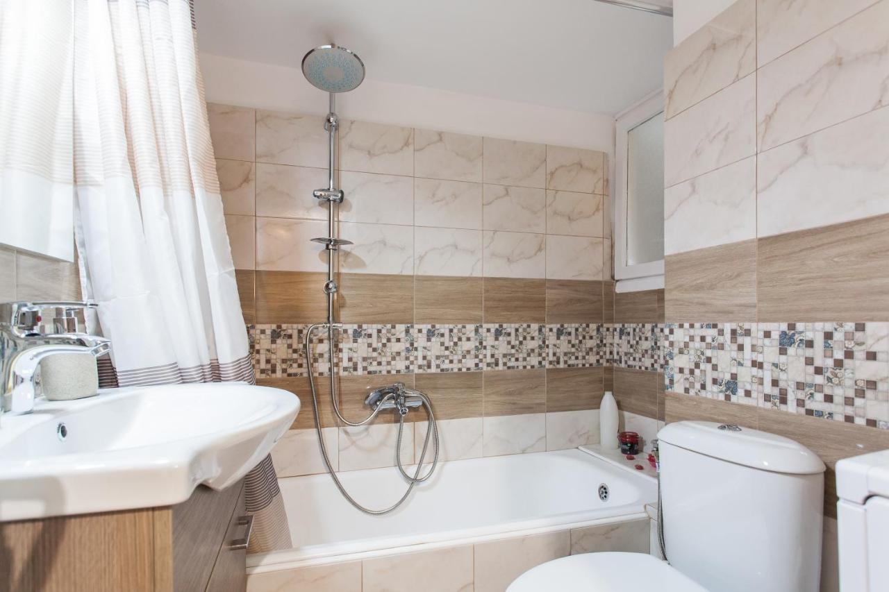 Safe Quiet Rooms In Apartment Close To Metro Station And Walk Acropolis Atene Esterno foto